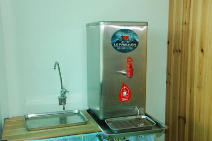 使用ＲＯ逆滲透飲水機